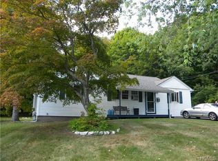 5 Owen Dr, Monroe, NY 10950