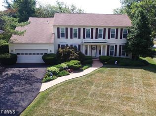 2 Hamilton Ct, Sterling, VA 20165