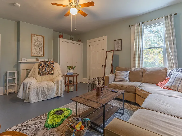 19 Central St #19 — Photo 11