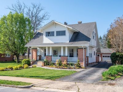 273 W Main St, Brevard, NC, 28712
