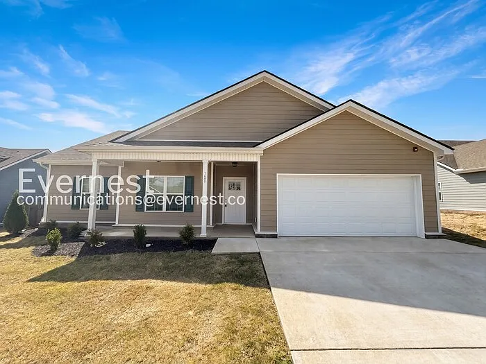 3 bed, 2.0 bath, 1705 sqft, $2,195 — Photo 2