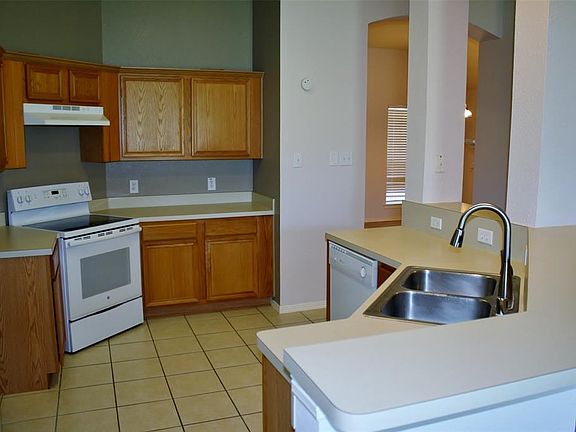 5th image of 5006 Chase Park Ct