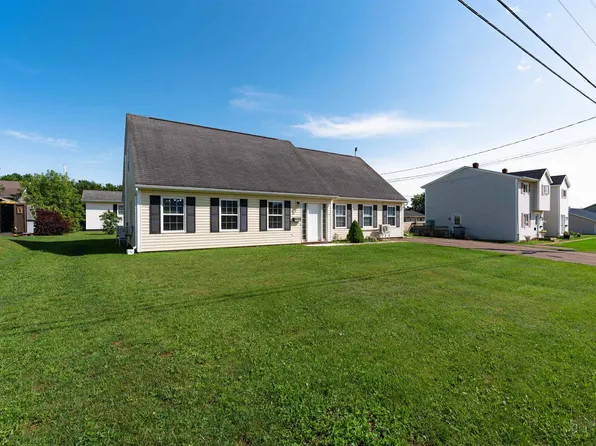 319 Jennifer St, Summerside, PE C1N 6L8