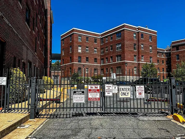 80 New York Ave NW #402 — Photo 30