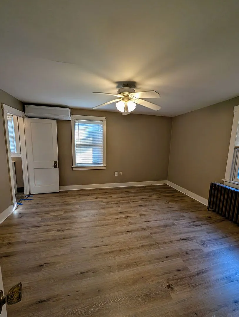 1666 Crafton Boulevard — Photo 4
