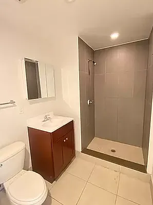 Rented by REAL New York | media 24