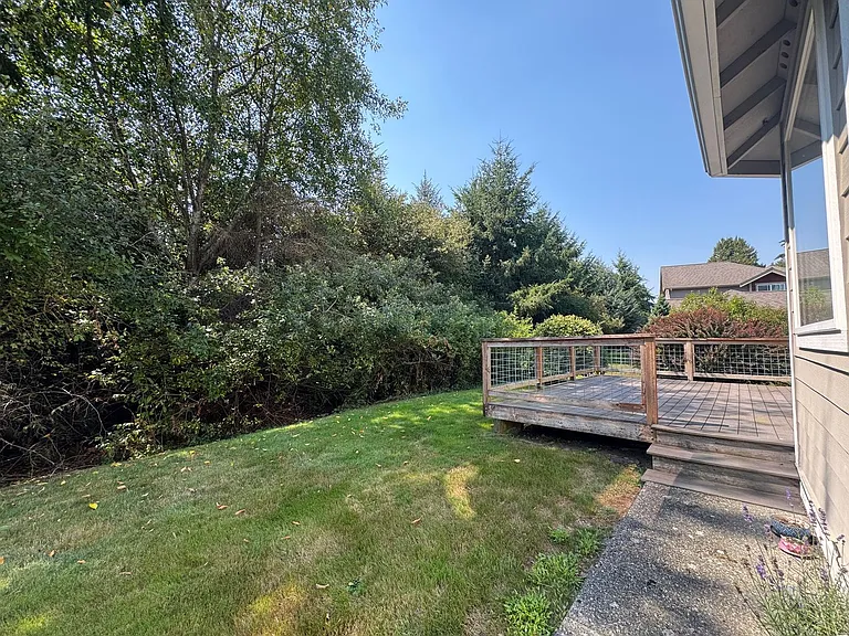 4467 Castlerock Dr — Photo 34