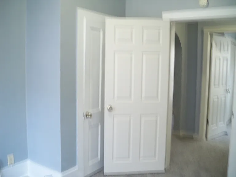1120 S Pasfield St — Photo 22