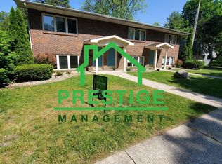 406 College Ave APT 1, Valparaiso, IN 46383