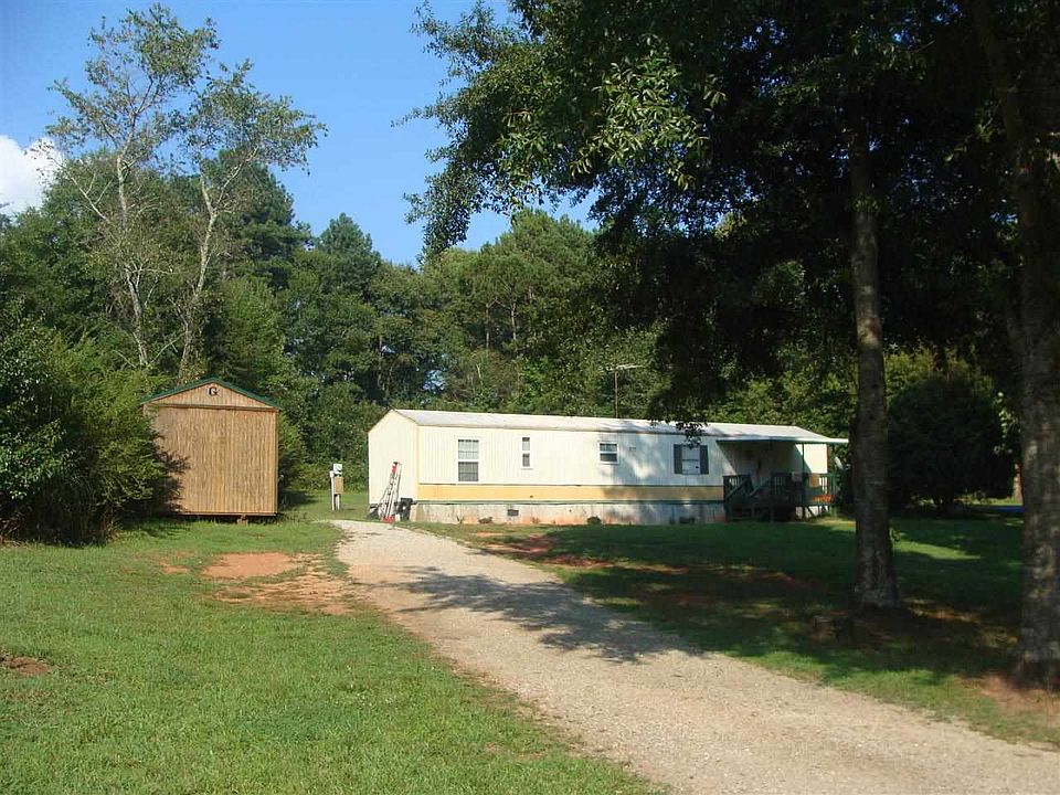 2nd image of 109 Sandy Ln