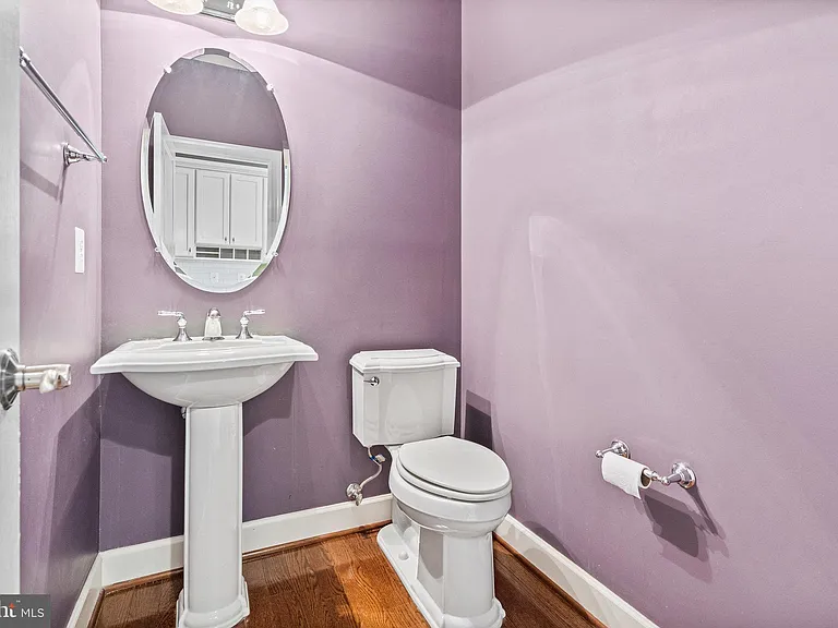 4561 Rona Pl — Photo 36