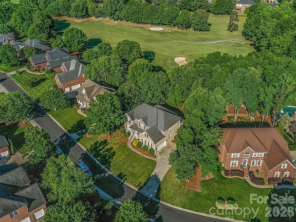 3rd image of 6167 Four Wood Dr
