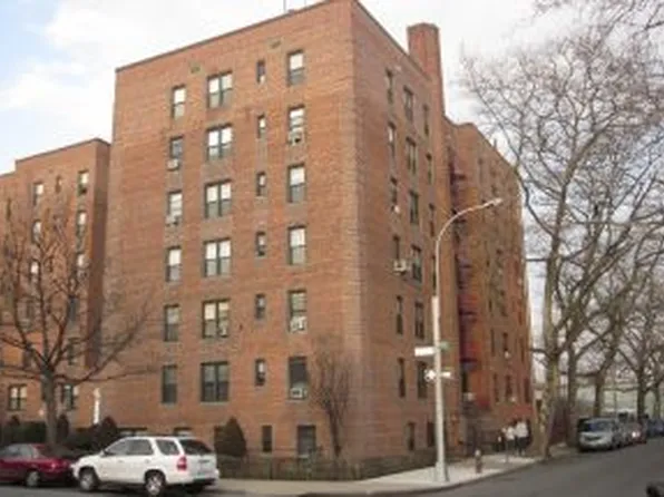 711 Montauk Ct image 1 of 1