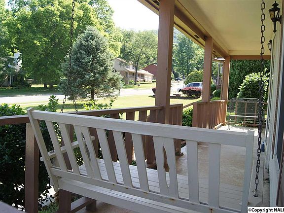 3rd image of 16010 Deaton Dr SE