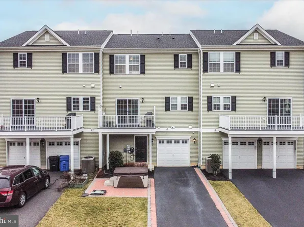 59 Saddle Way, Chesterfield, NJ 08515