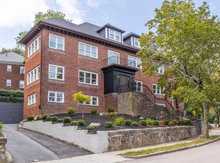 84 Winthrop Rd #1, Brookline, MA 02445