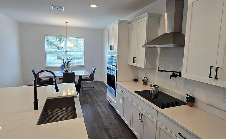 18410 Blue Heron Cir — Photo 18