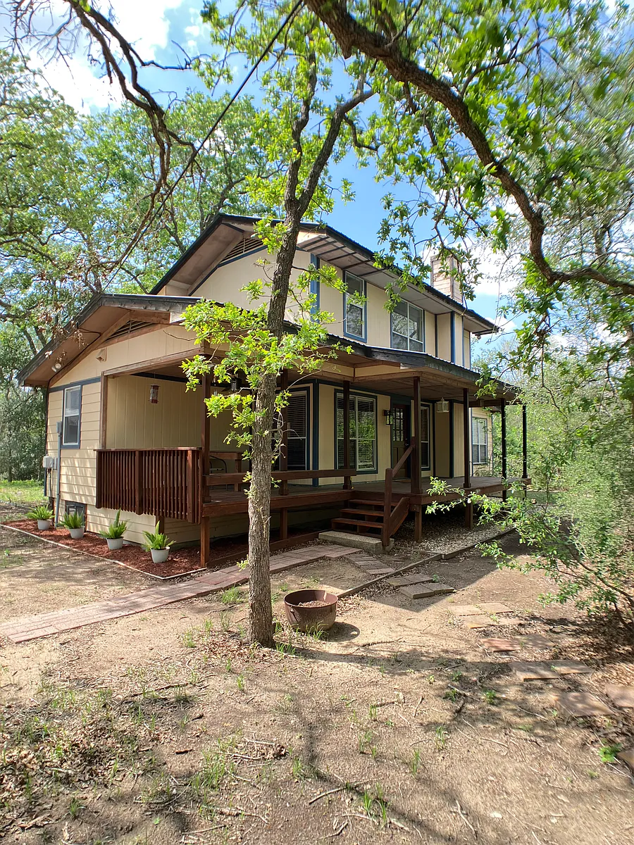 Front of house - 152B Old 71