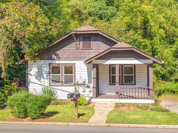 355 Sand Hill Rd, Asheville, NC 28806