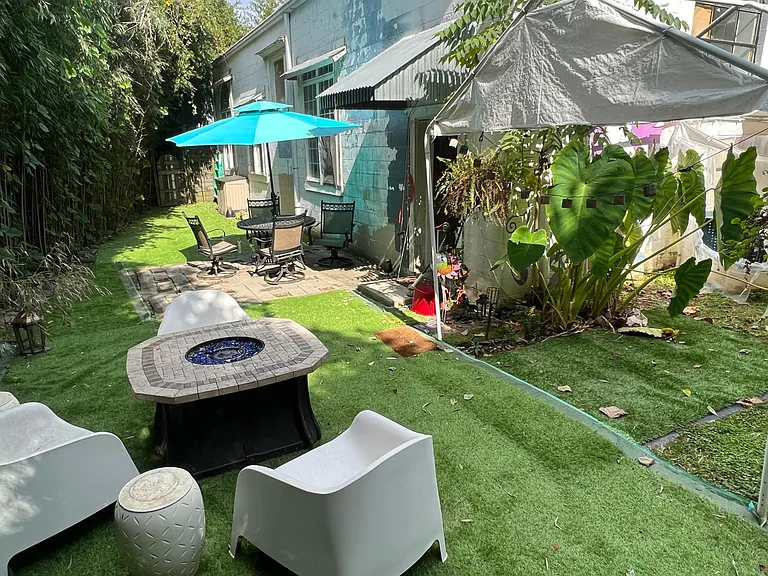 205 Holtzclaw St SE #J — Photo 18