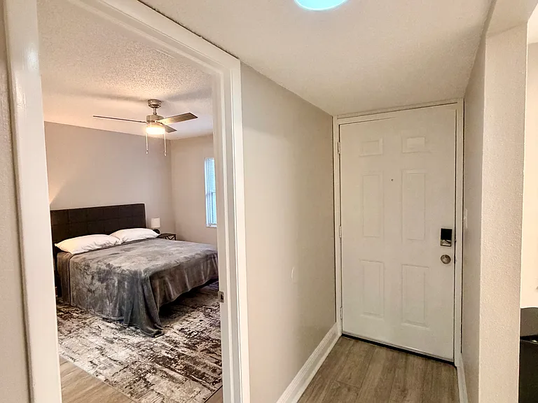 Entrance with first bedroom