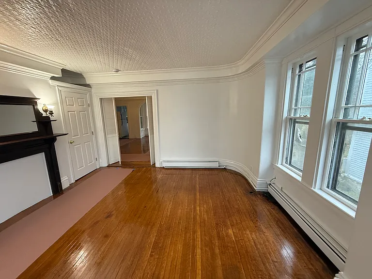 25 Leyden St #2 — Photo 4