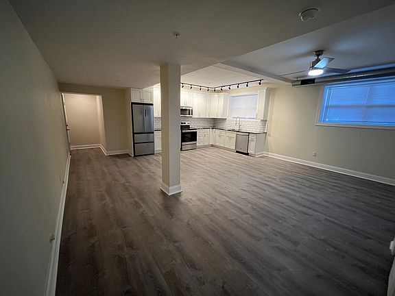 4th image of 200 Amber St #114