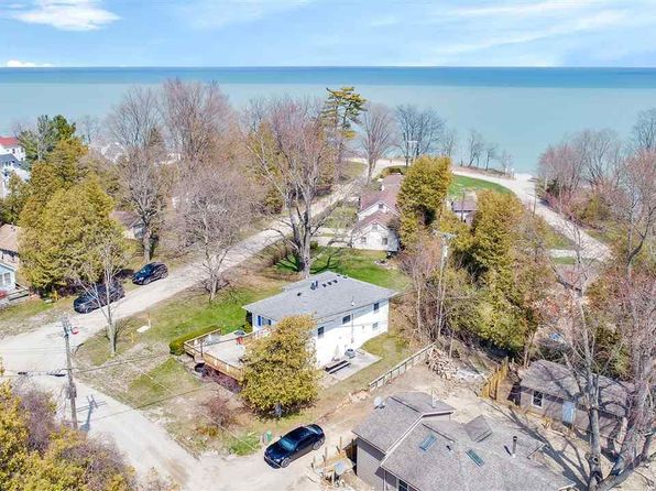 7416 Woodside Rd Lexington Mi 48450 Zillow