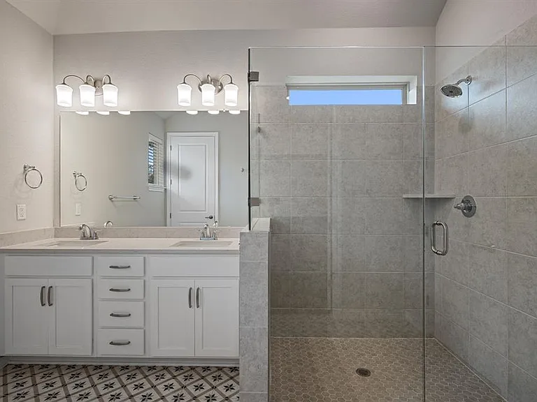 305 Bolivar Way #101 — Photo 21
