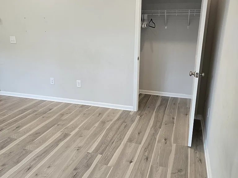 1040 Manorhaven Dr — Photo 9