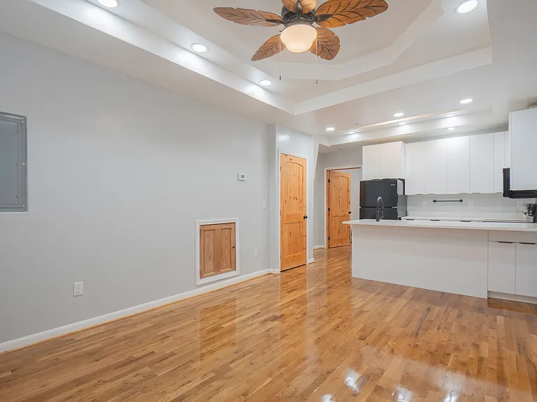 802 Central Ave #4 — Photo 5