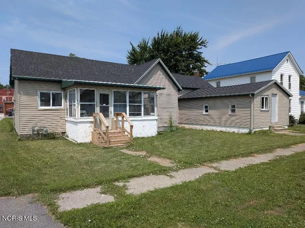 113 S Henry St, Malinta, OH 43535