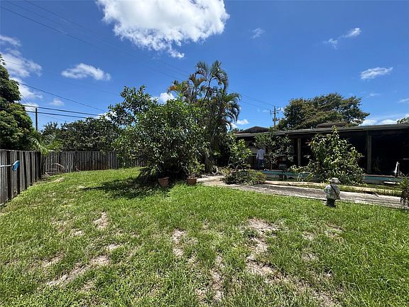 5th image of 4801 Tyler Street