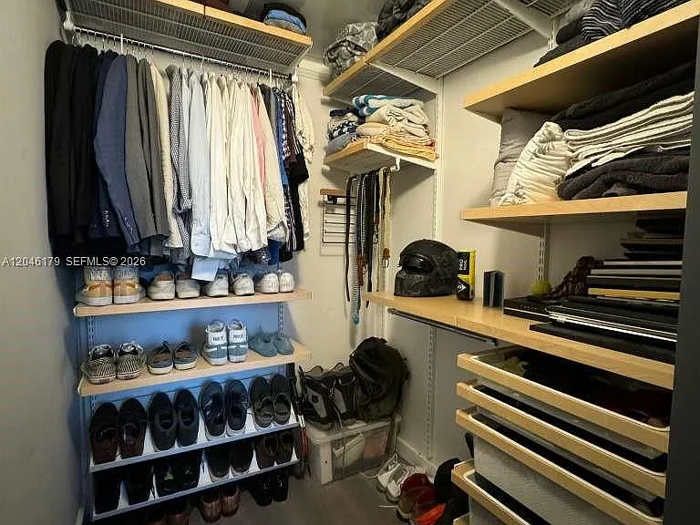 151 SE 1st St #Penthouse 07 — Photo 12