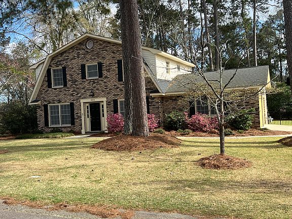 3rd image of 405 Grouse Rd