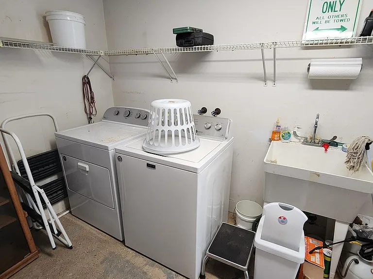 304 Wilson Ave — Photo 31