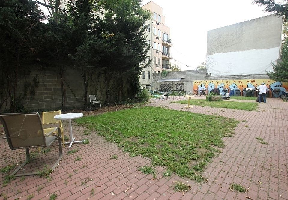1st image of 206 Meserole St #4A
