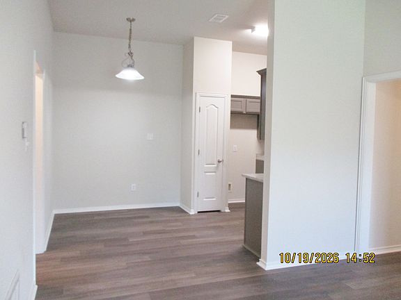 3rd image of 11907 Metmora Ct