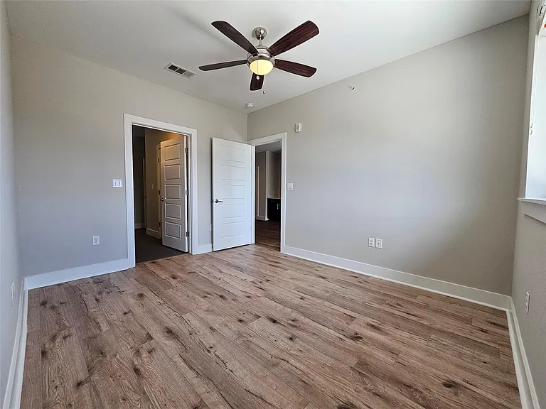 3114 S Congress Ave #302 — Photo 22