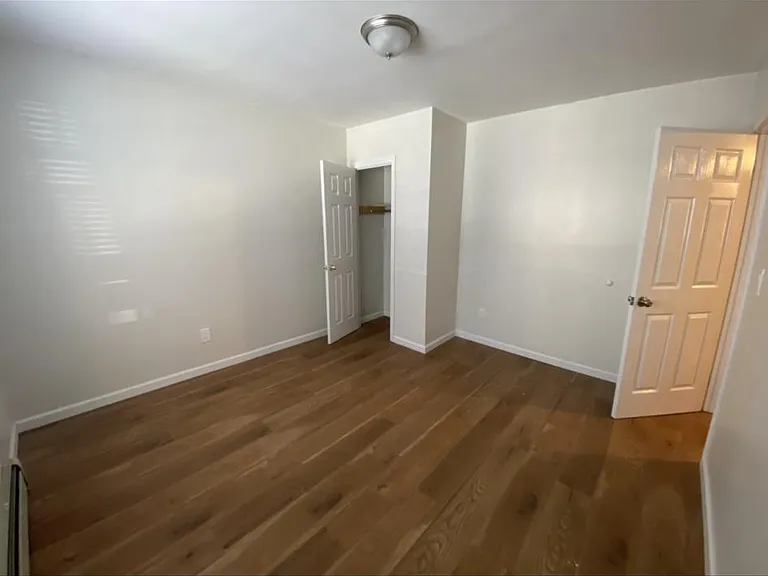 7326 Queens Midtown Expy #1 — Photo 11