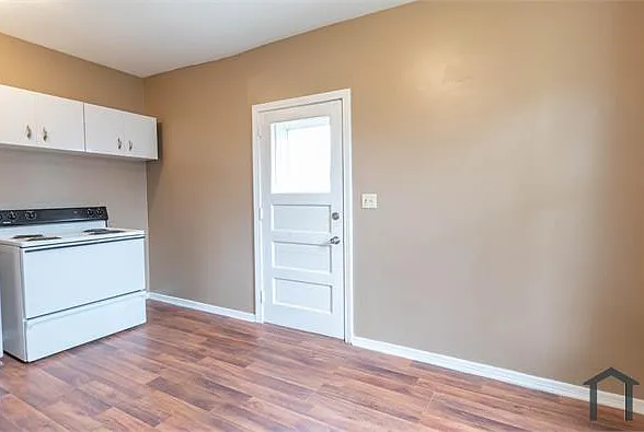 138 N Madison Rd #A — Photo 8