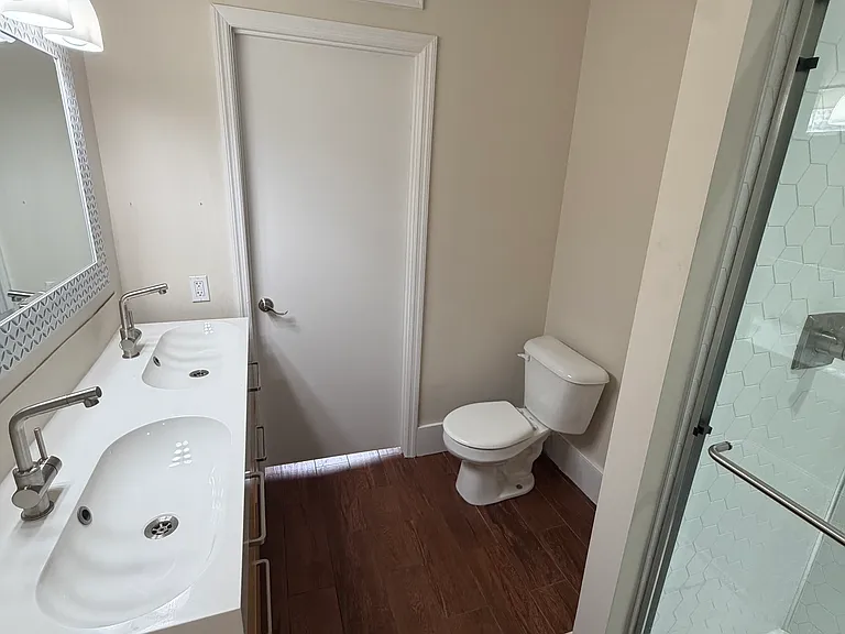 193 E Main St — Photo 8