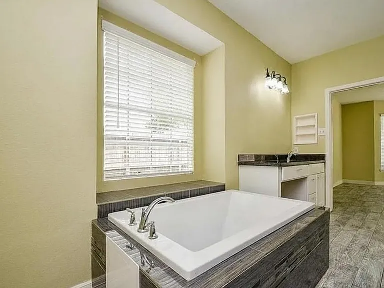 318 N Cypress Estates Cir — Photo 13