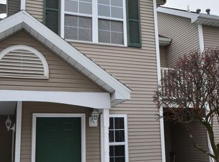 24 Coralberry Ct, Albany, NY 12203