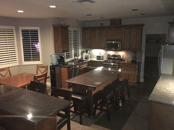 3rd image of 2172 Meadowbrook Dr