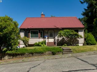 896 35th St, Astoria, OR 97103