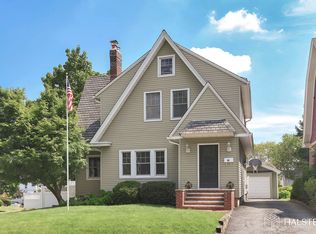 39 Oakwood Ave, Glen Ridge, NJ 07028