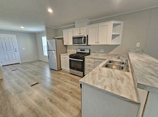 46000 Geddes Rd #153, Canton, MI 48188