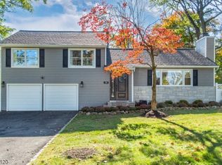 76 Hillcrest Ave, Morristown, NJ 07960