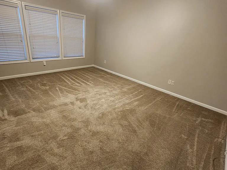 2104 Caswell Cir — Photo 13